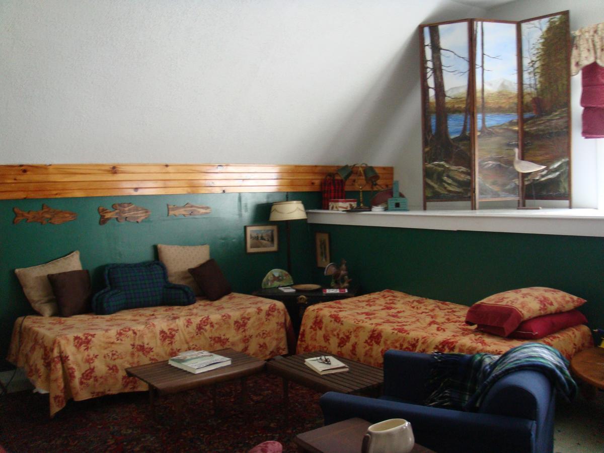 Parks Edge Inn Millinocket Extérieur photo